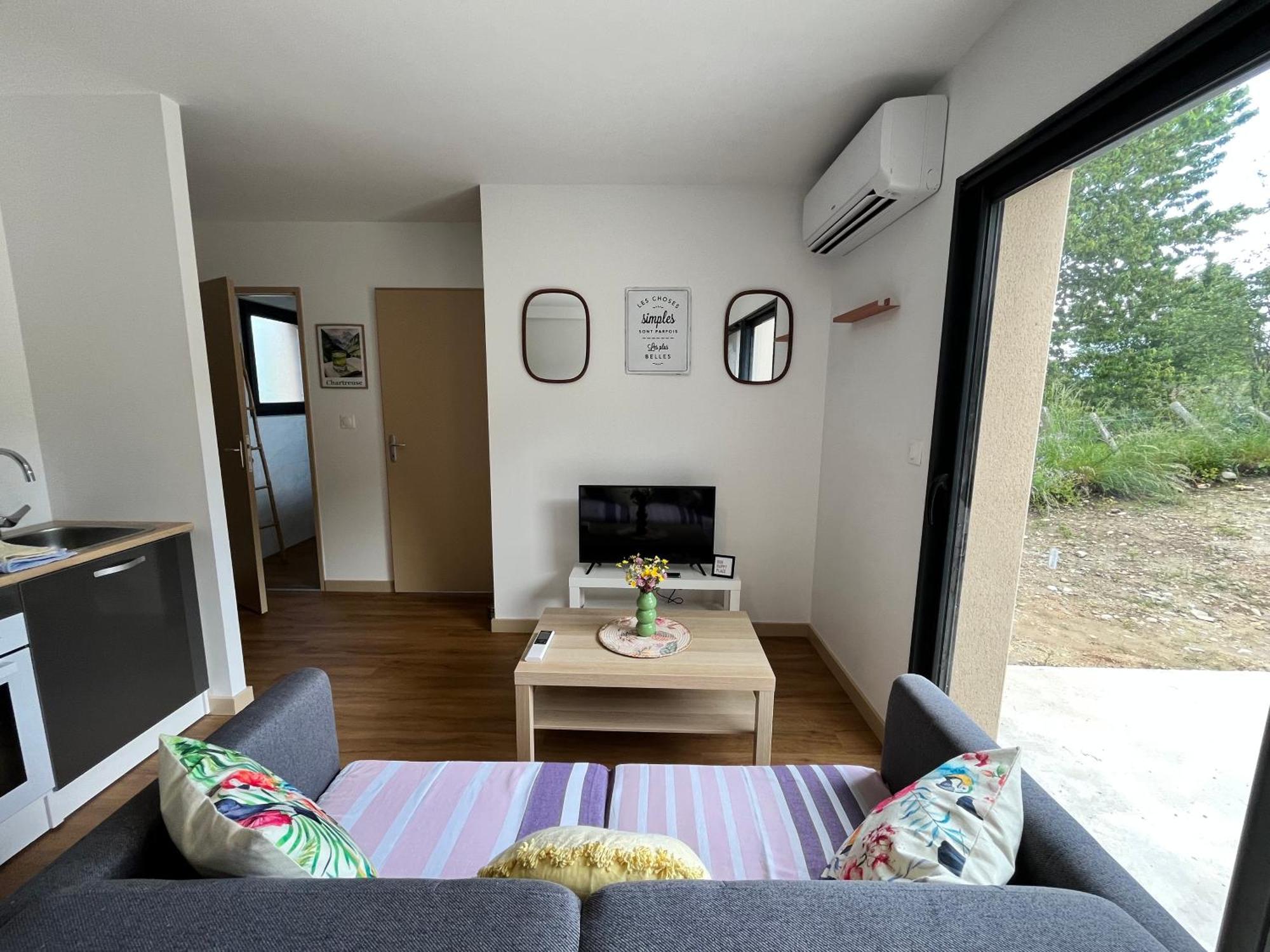 L'Escapade Dauphinoise, Gite 2 Chambres Avec Terrasse Et Clim Beaucroissant Exterior foto